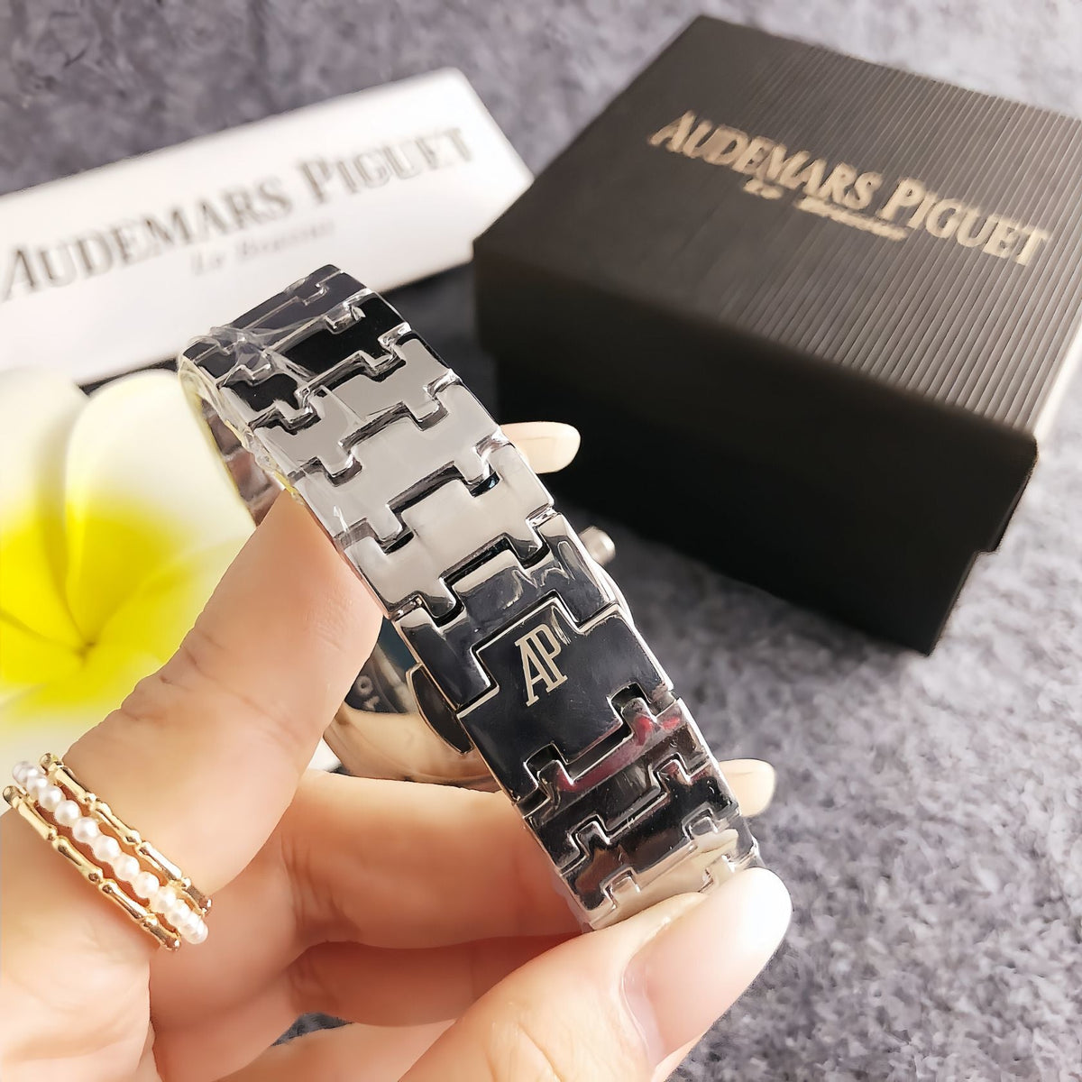 Midnight Royal Oak-horloge