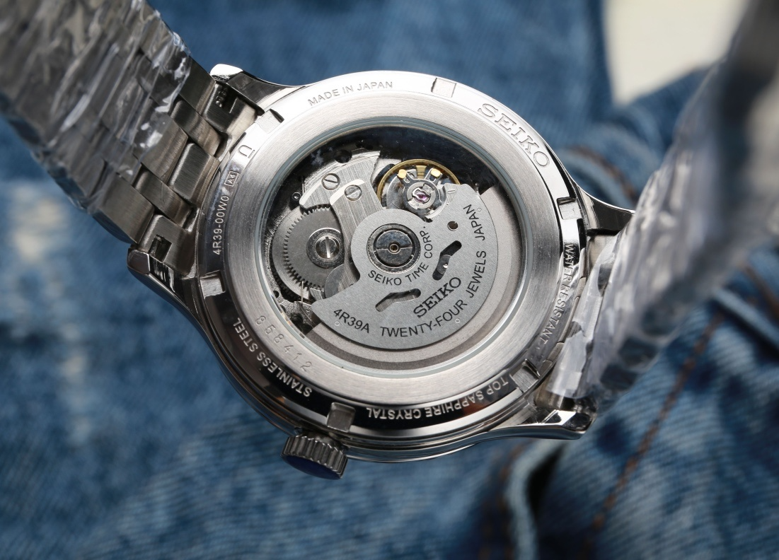 Montre ЅК Presage blanche