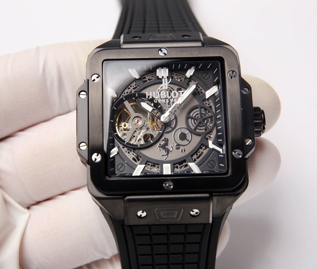 НВ Square Bang Unico Watch